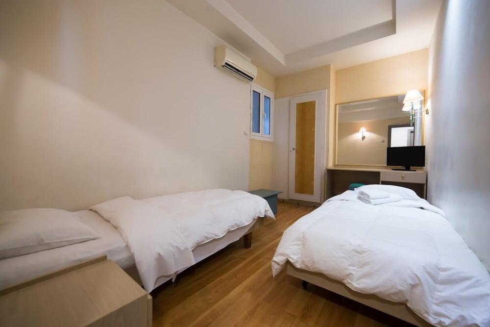 Hotel Minoa Athens