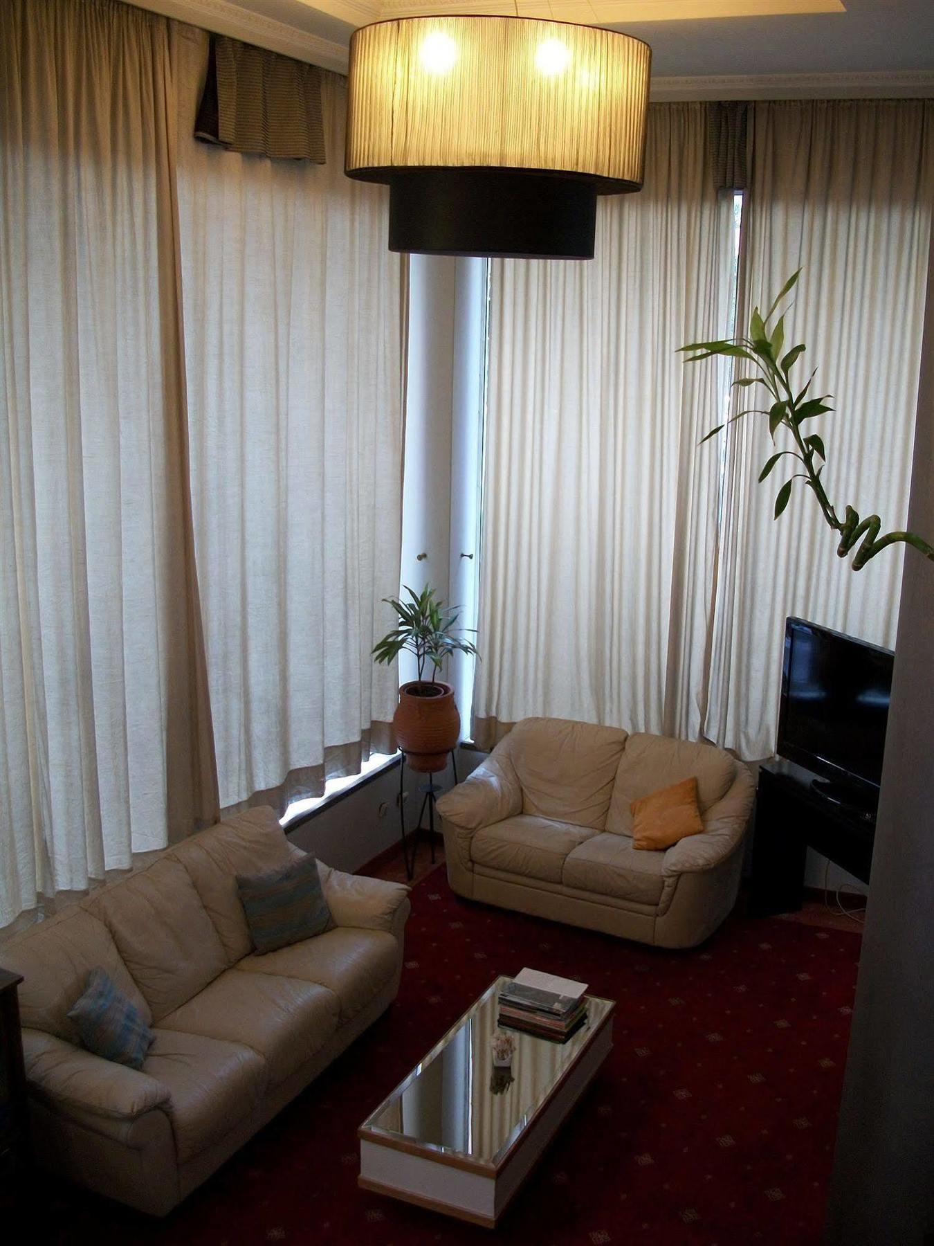 Minoa 3* Athens